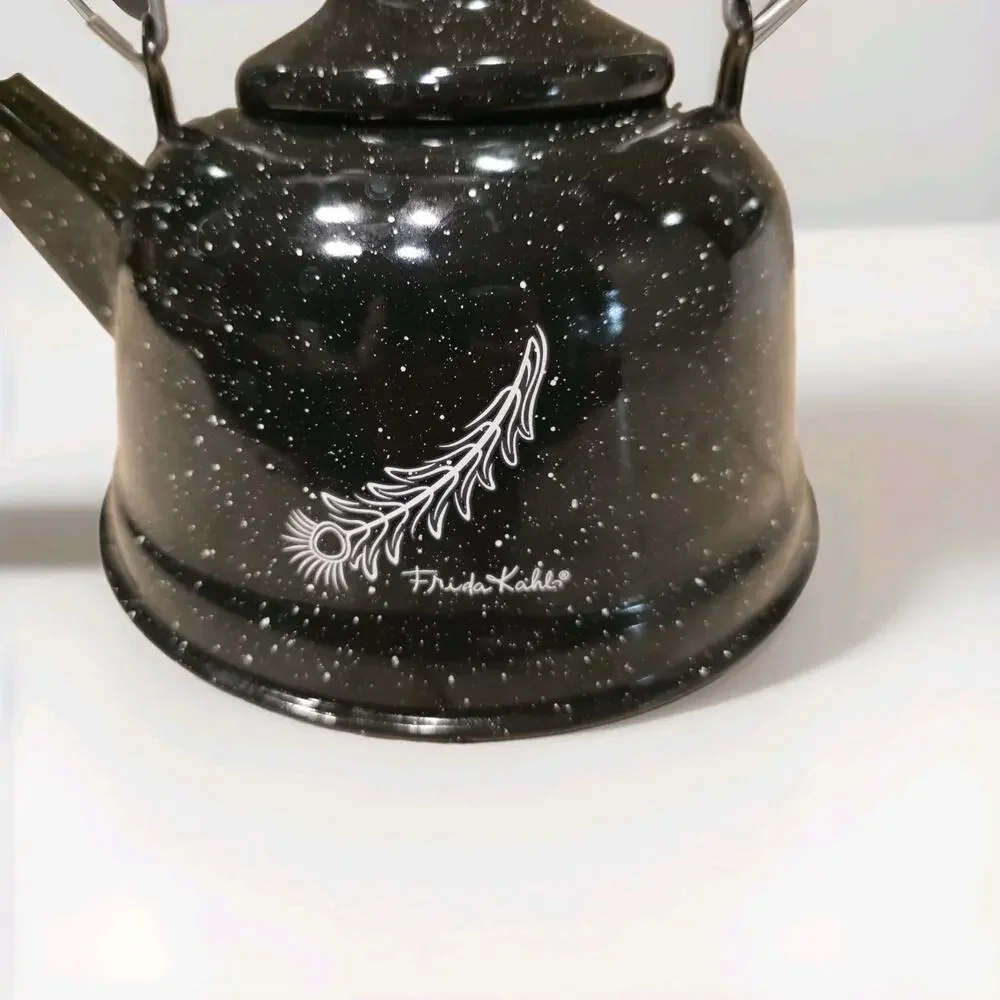 Frida Kahlo Tea Kettle Special Edition Enameled Steel With Lid Mexico 2.3L NoBox
